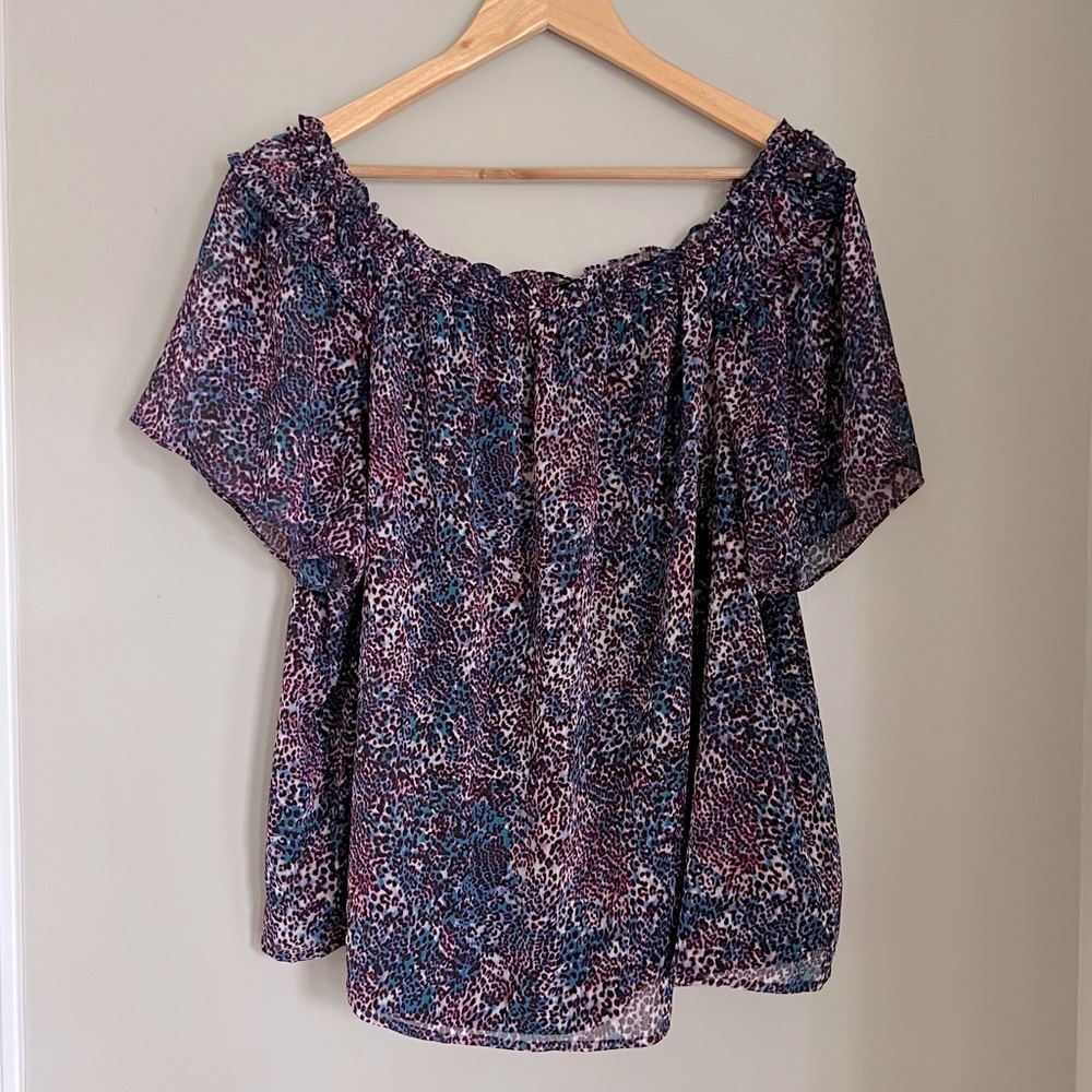 DKNY| Leopard/cheetah/Animal print Ruffle Sleeve Off shoulder Blouse